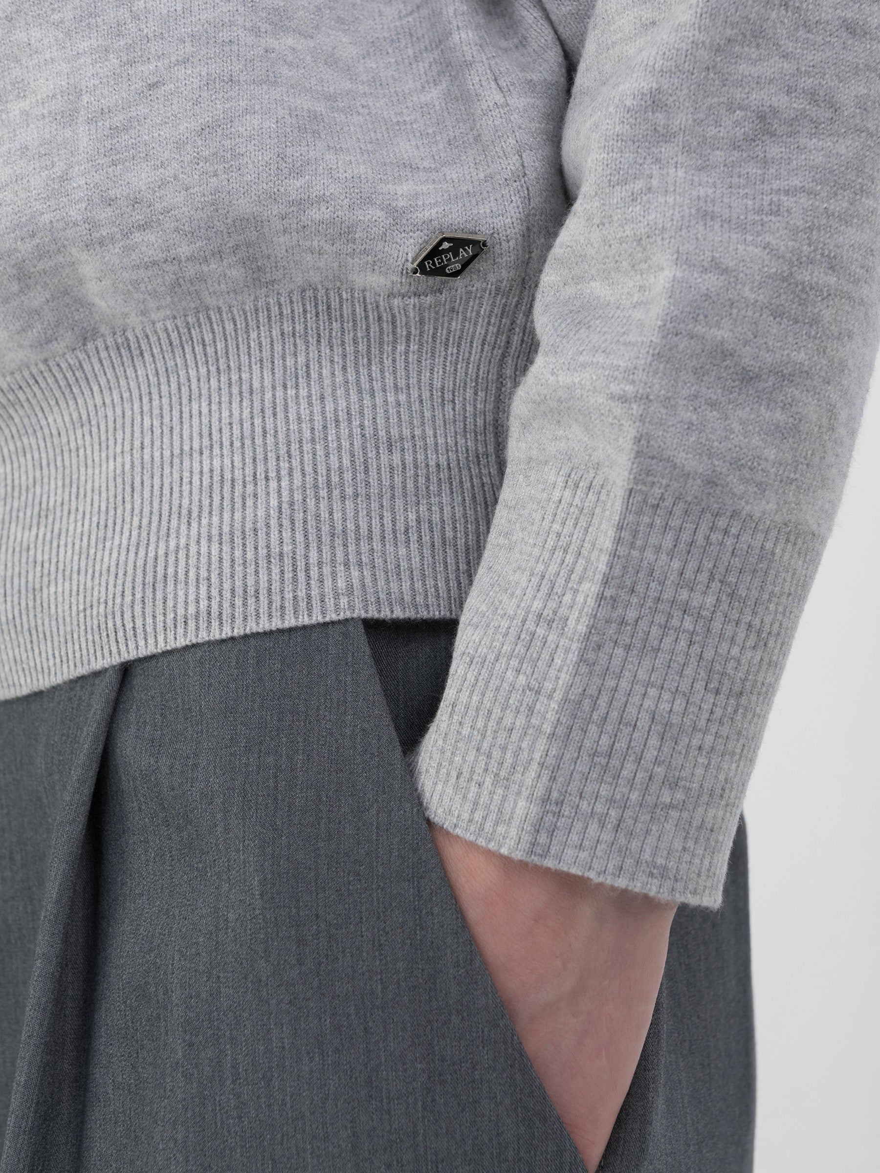 Moteriškas megztinis DK3304.000.G23372 Replay