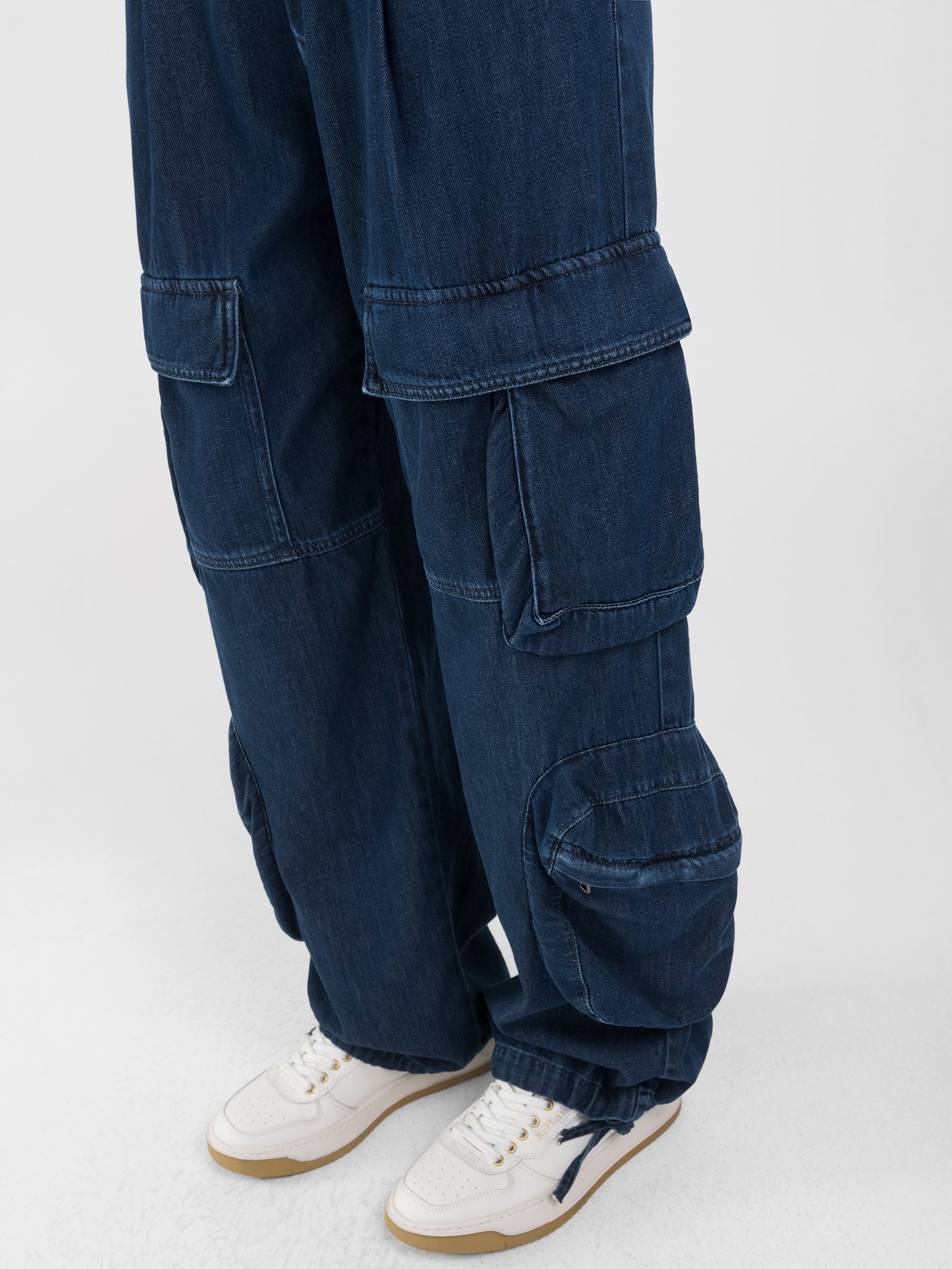 CARGO moteriškos kelnės W8161 .000.616 773 Replay