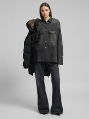 WB508 .000.921 919 Plačiais galais džinsai