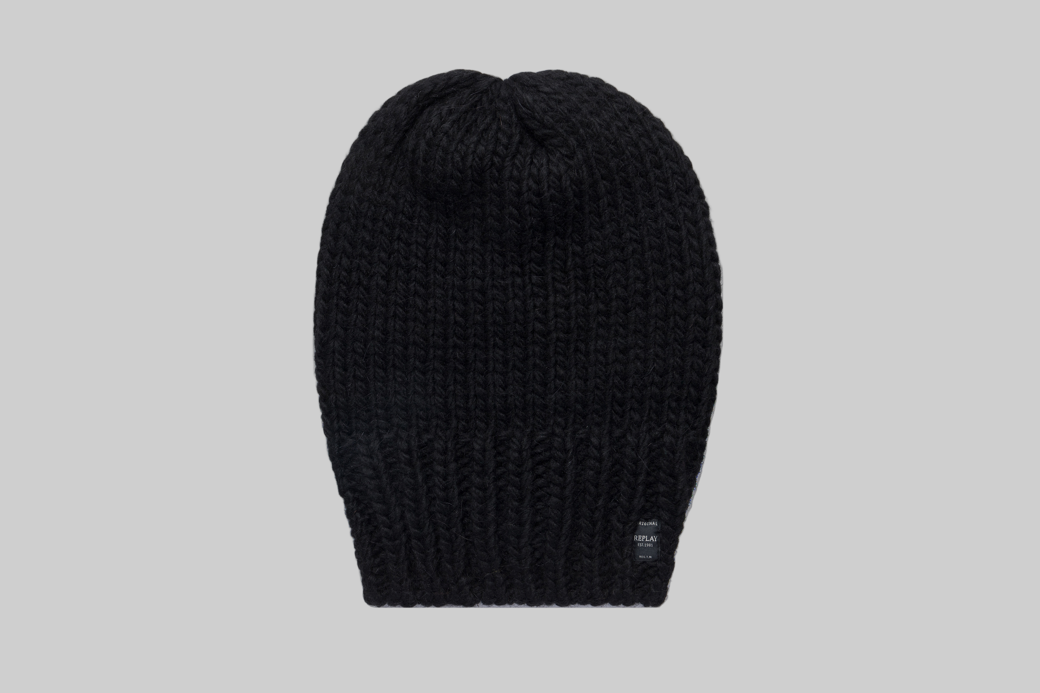 AX4348.000.A7073 "BEANIE kepurė