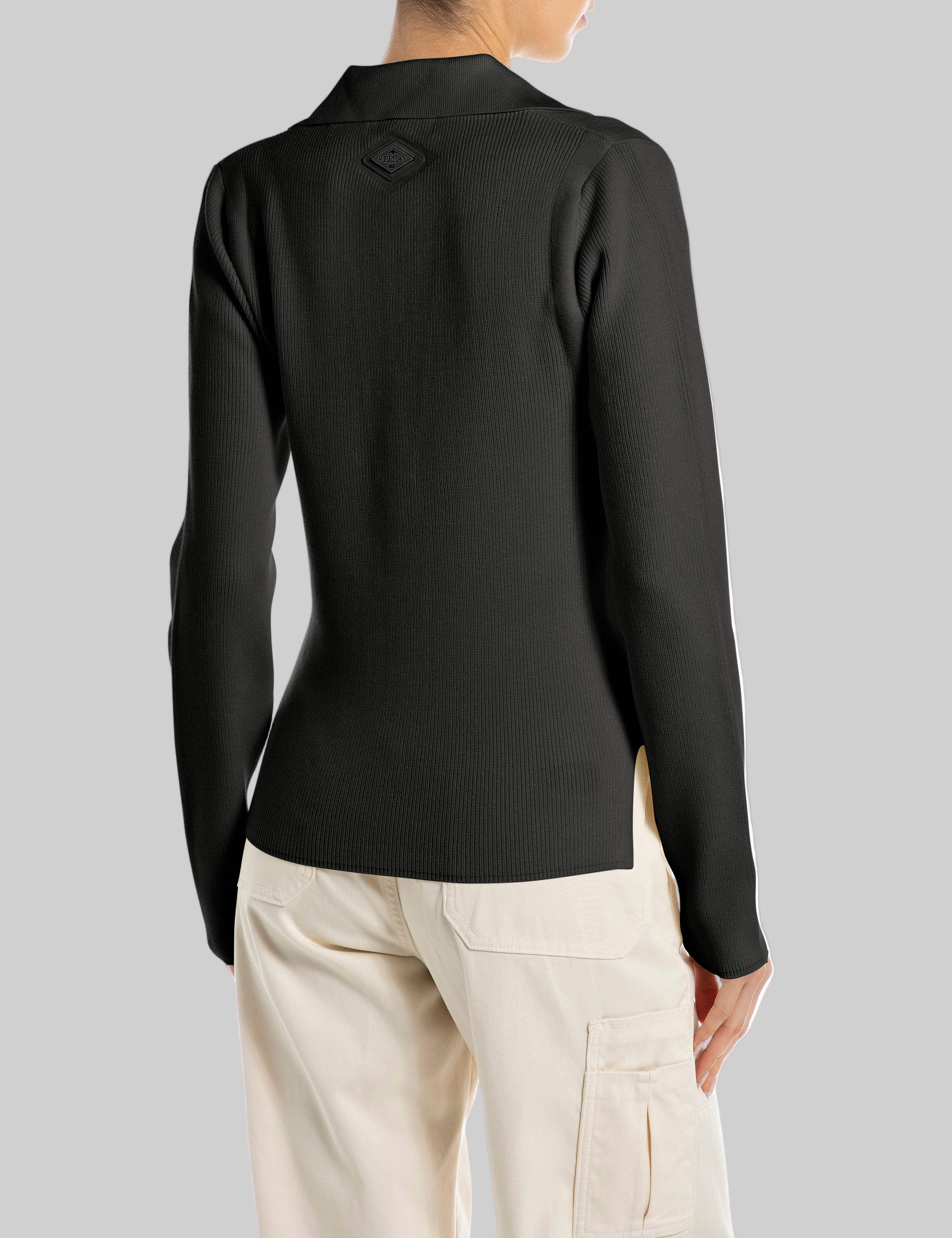 Moteriškas megztinis