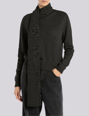 DK3923.000.G22726 Megztinis