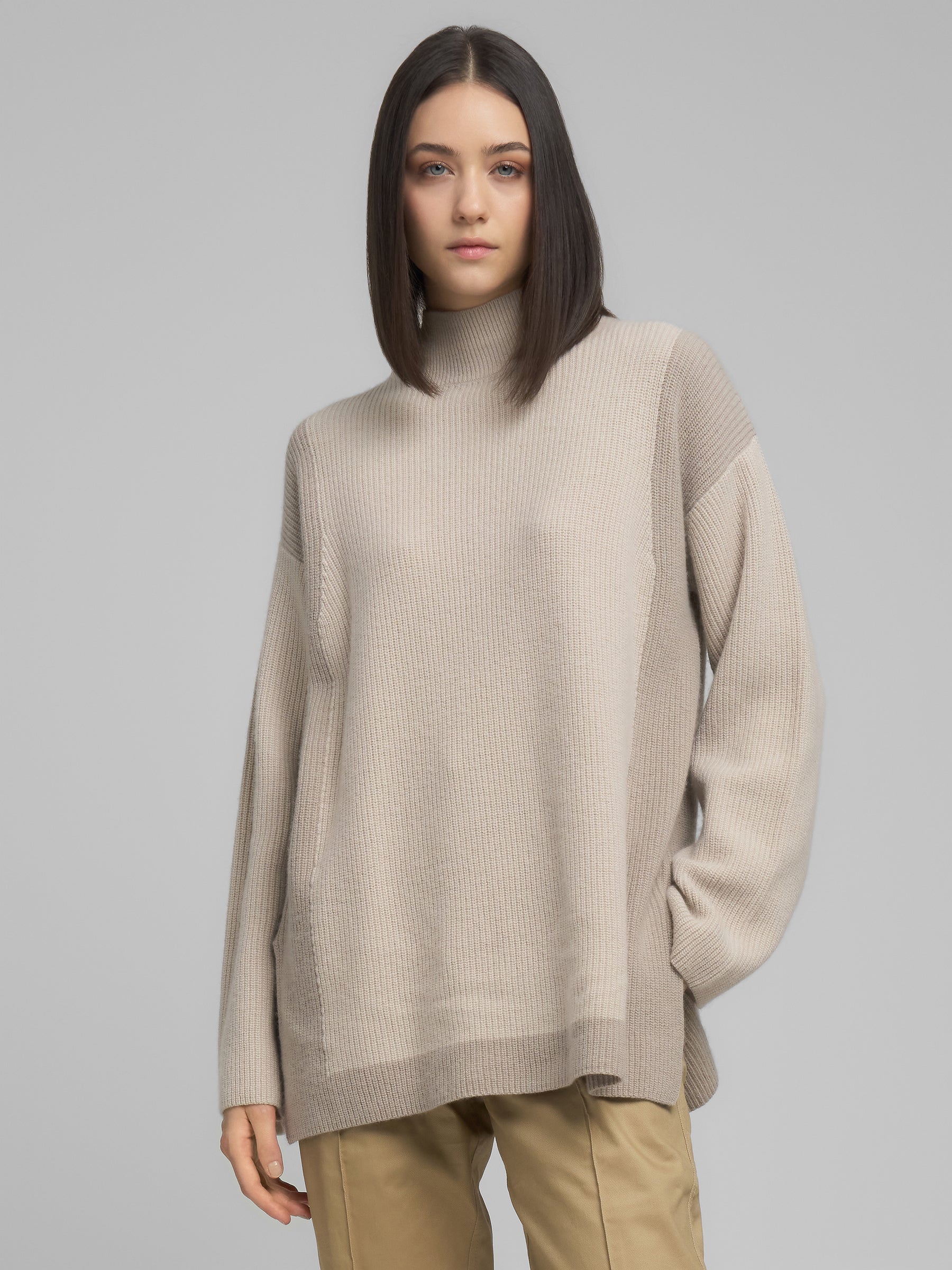 Moteriškas megztinis