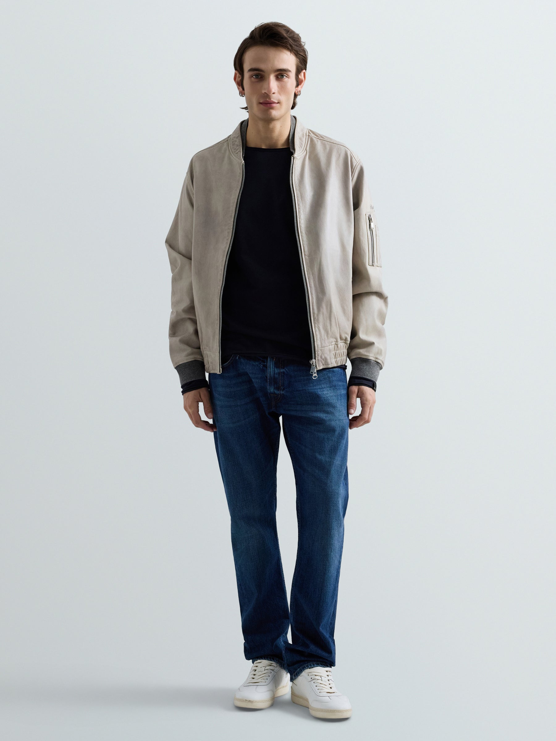 M1005B.000.795 140 Tiesūs džinsai