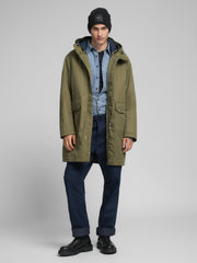 M8477 .000.85316 Parka striukė