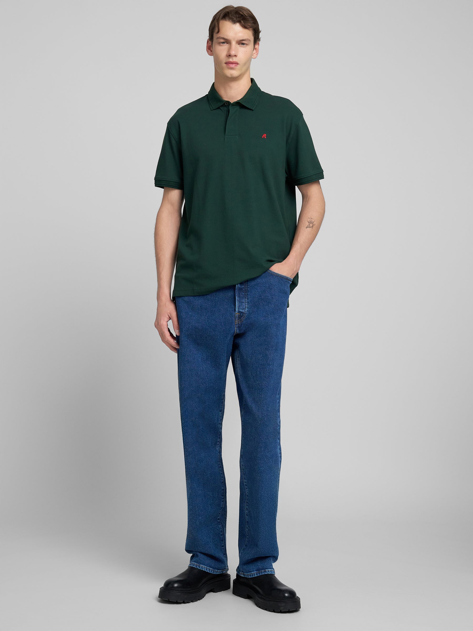 M9Z1 &nbsp;.000.759 52D Tiesūs džinsai