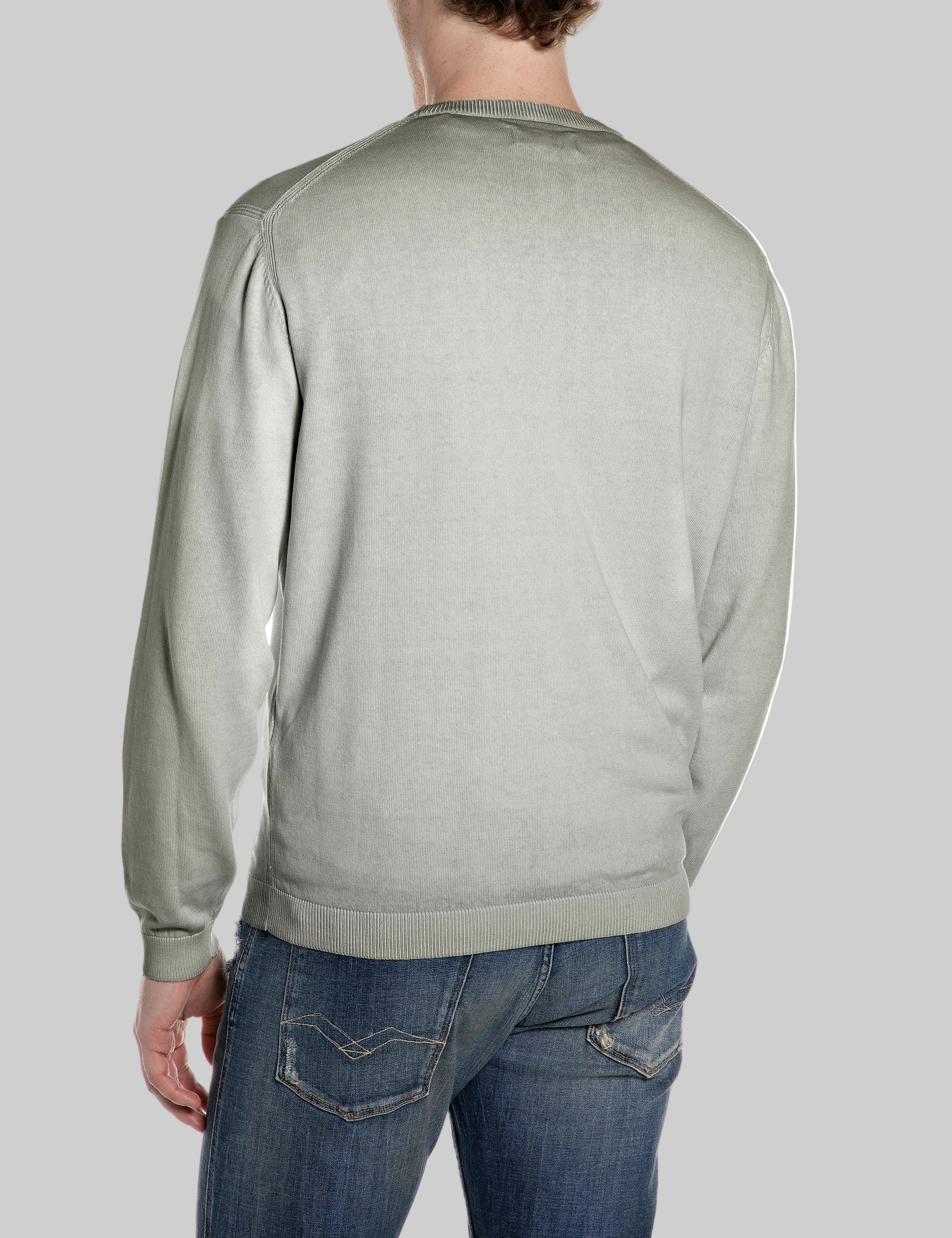 Vyriškas plonas megztinis