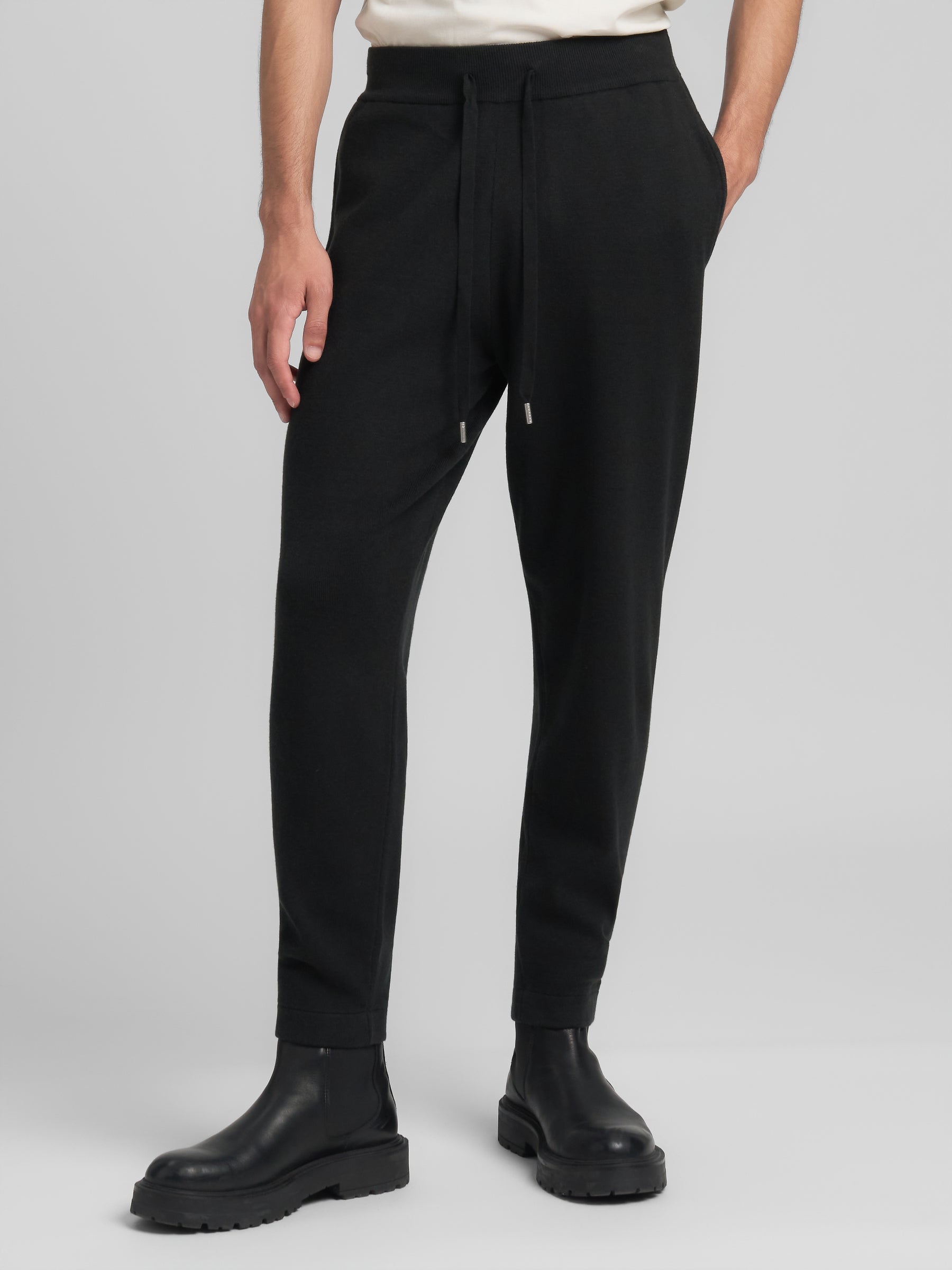 UK4859.000.G23538 Kelnės