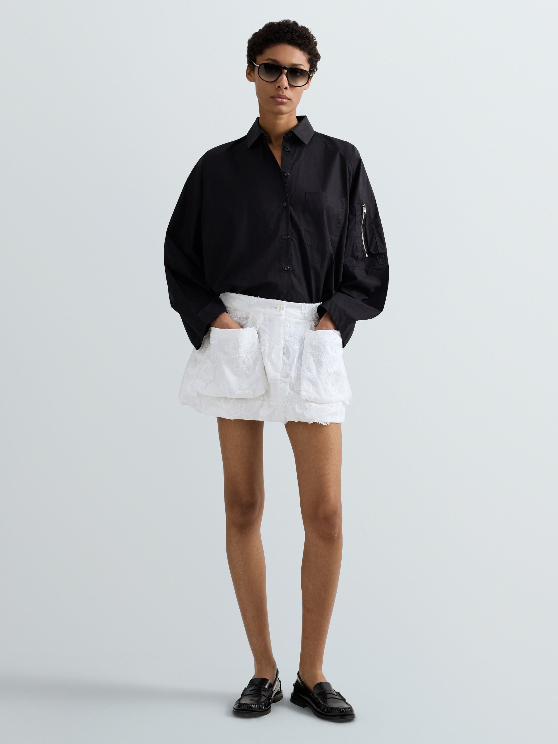 W2369 .000.85480 Marškiniai