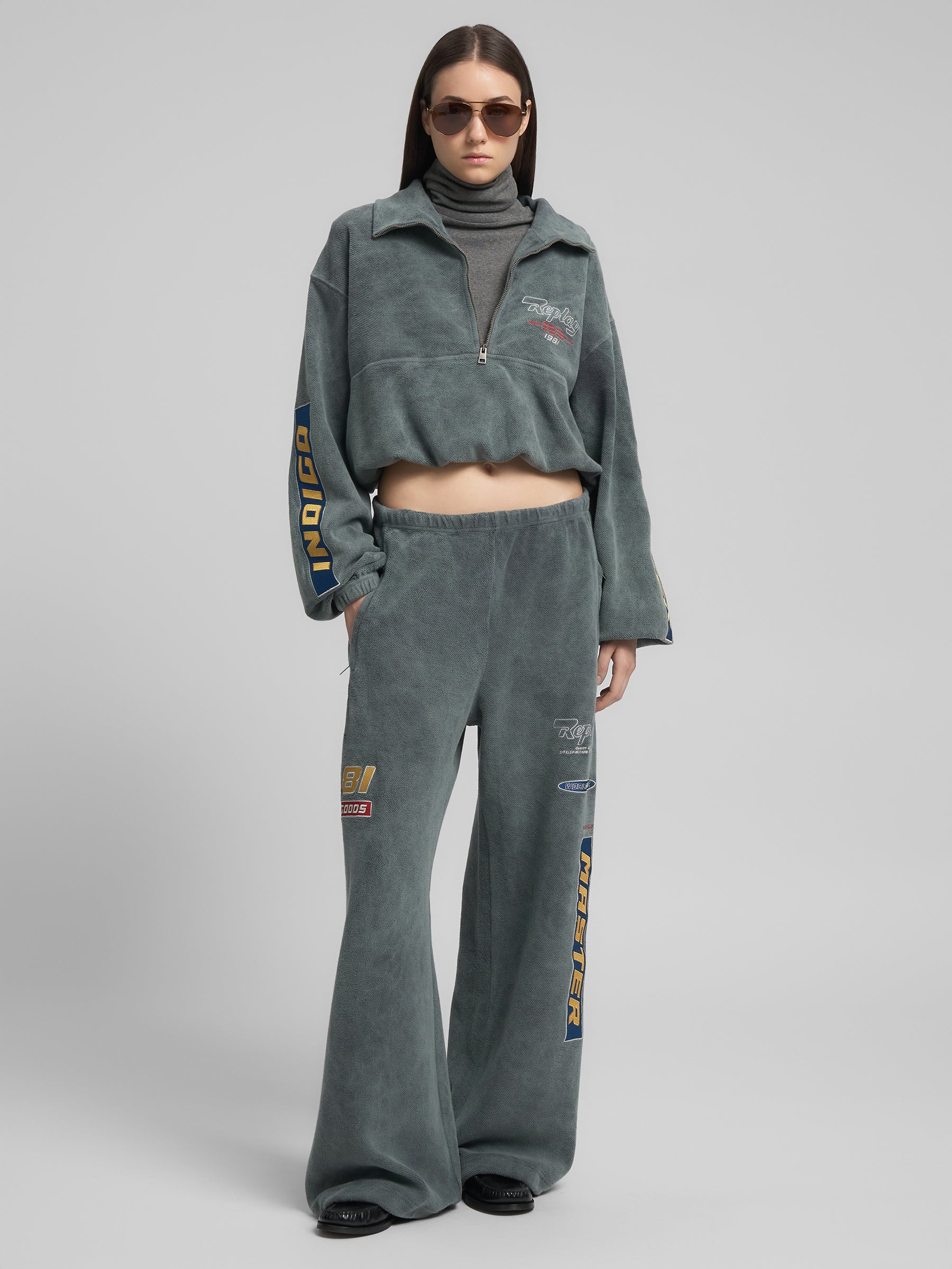 W3504 .000.23944G Džemperis