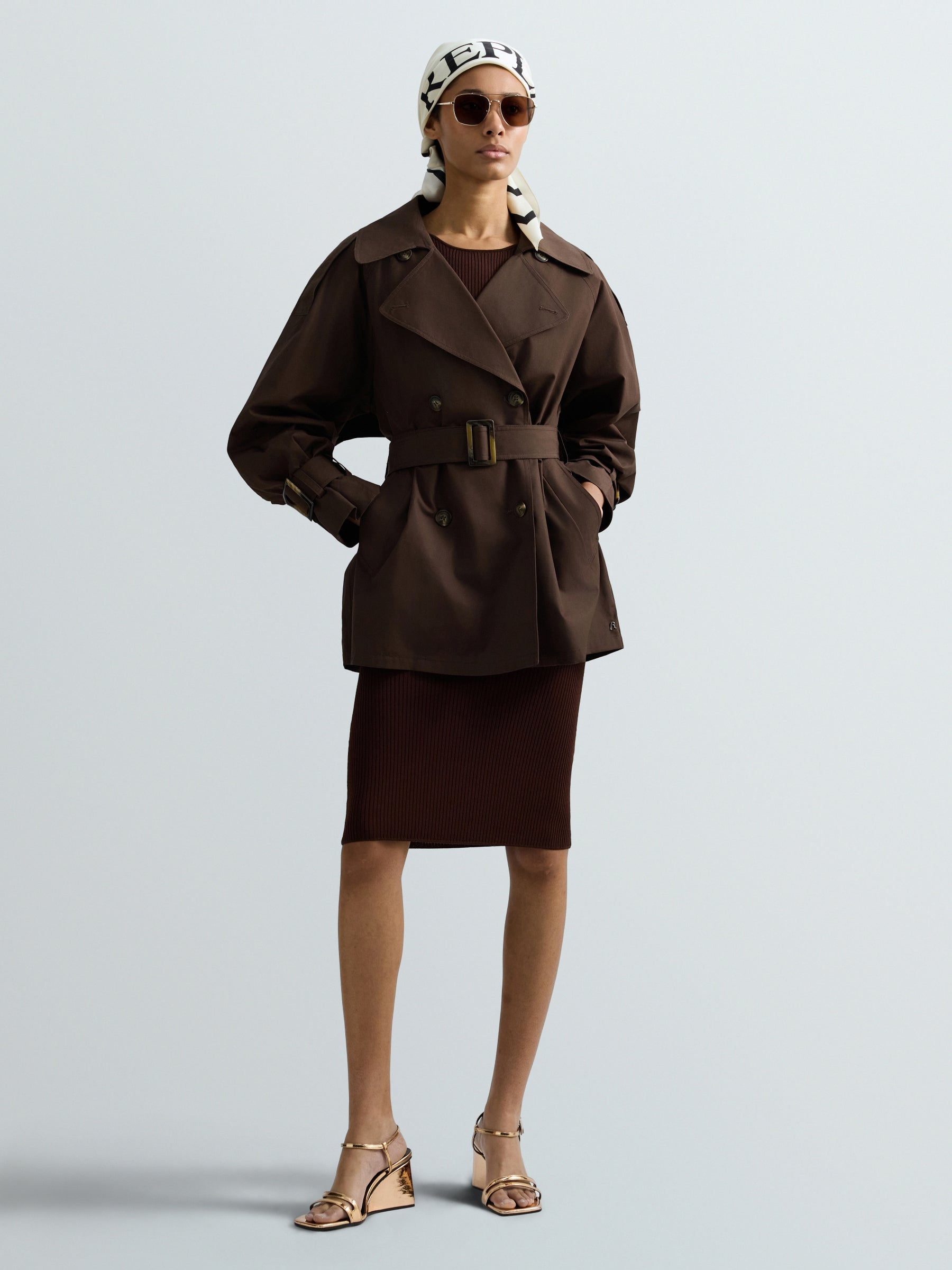 W7932 .000.85136 Lietpaltis