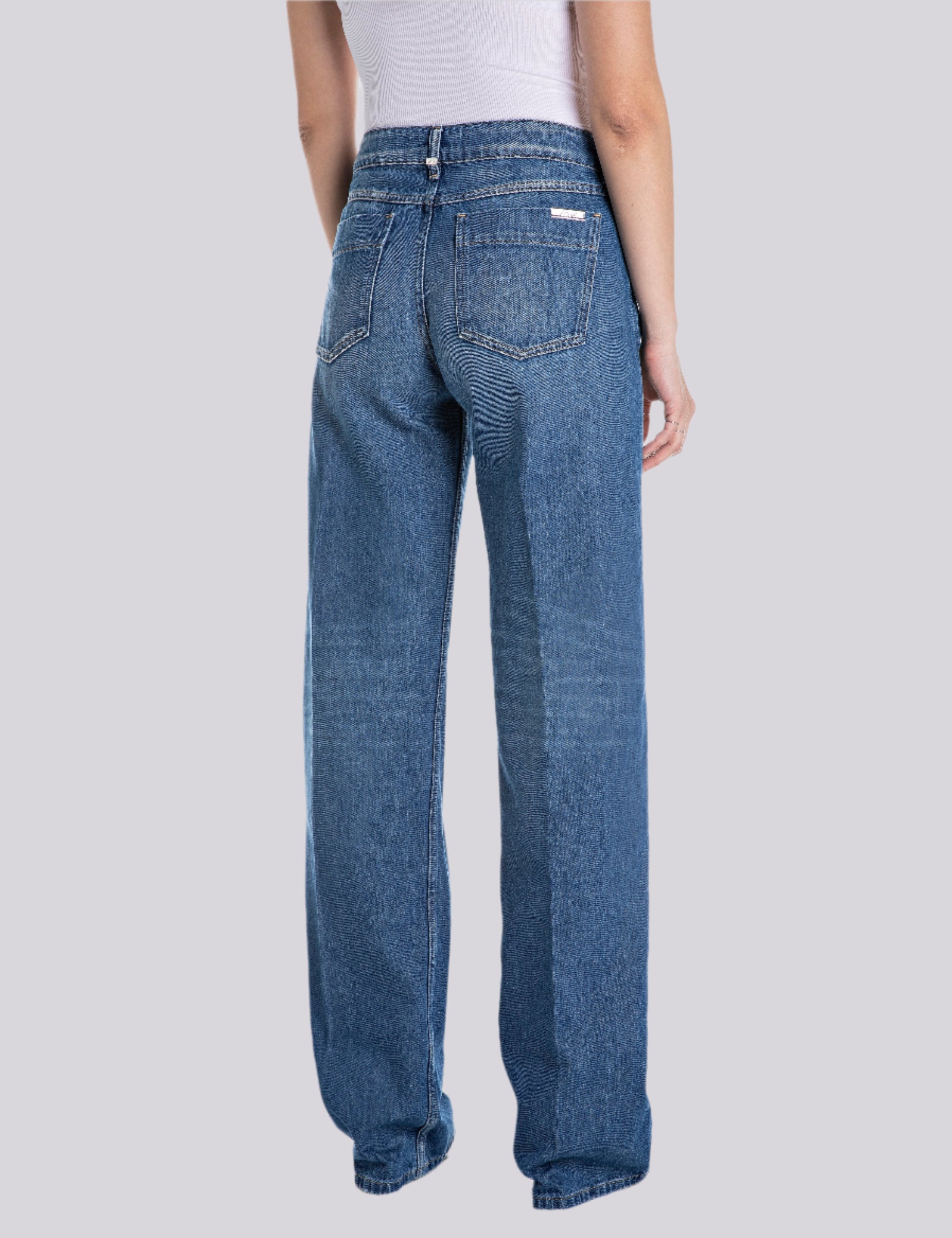 WI521 .000.A894069